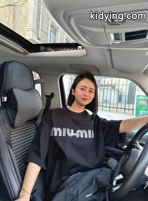 セールでお勧め 洗練デザイン 超レア MiuMiuスーパー コピー 安心t恤._0_4