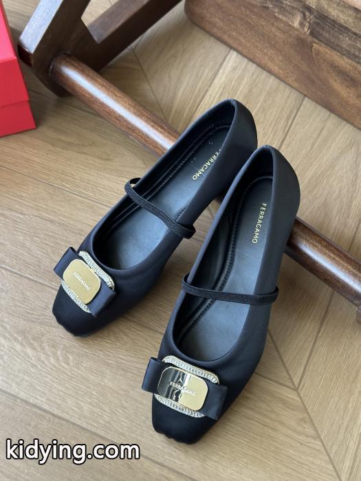 FERRAGAMOブランド コピー s 級大人可愛い主役アイテム：只限用于女人的衣服 おしゃれ感度が高い春夏トレンド 品良くおしゃれ&nbsp;&nbsp;&nbsp;&nbsp;.._0_3