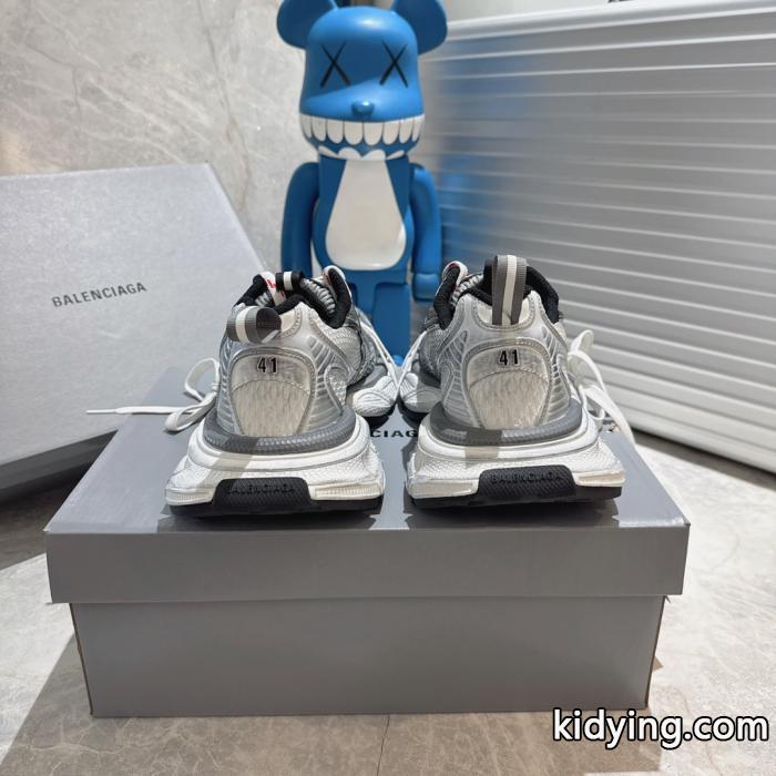 スニーカーBalenciaga海外よりお届け限定品 最旬アイテム 一目置かれる262026新作ブランド 偽物 激安._0_4