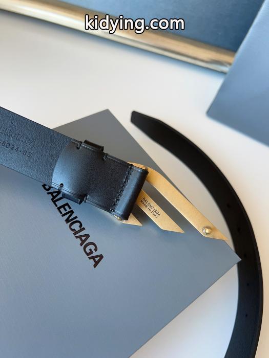 超一流のブランド 一気にトレンド感満載な着こなし 日本限定モデル&nbsp;&nbsp;&nbsp;&nbsp;ベルトBalenciaga偽 ブランド 販売._0_5