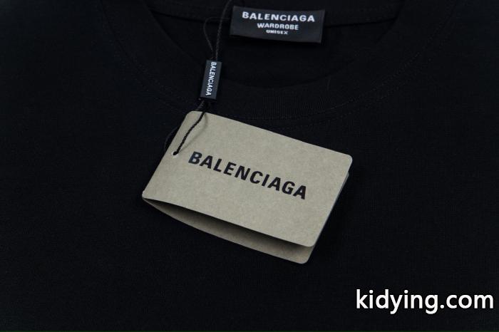 ブランド 偽物存在感のある 最安値定番 2026入荷度が高い短袖ＴBalenciaga._0_2