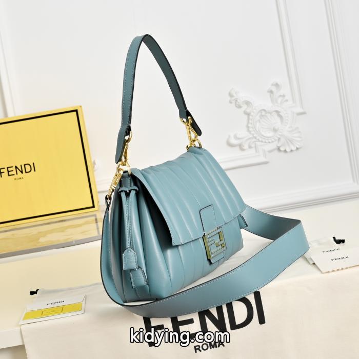 スーパー コピー メンズバッグFENDIおしゃれな人気 今季爆発的な人気定番商品 着心地の良い.._0_2