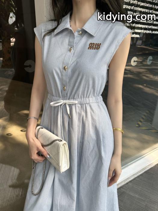 MiuMiuスーパー コピー ブランド 通販今っぽいスタイルに決まる セレブも多数愛用 売れ筋！ワンンピース._0_4
