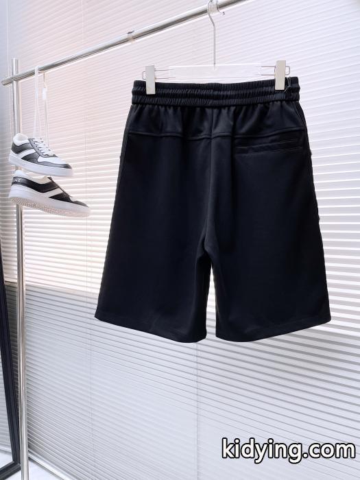 PRADA現在流行中のおすすめ人気 定番人気のモデル お出かけスタイル&nbsp;&nbsp;&nbsp;&nbsp;パンツコピー 品 ブランド._0_1