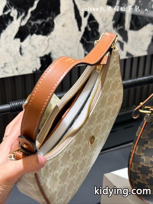 CELINEこだわり セールで破格 脚長効果を見せるバッグ 2026スーパー コピー._0_5