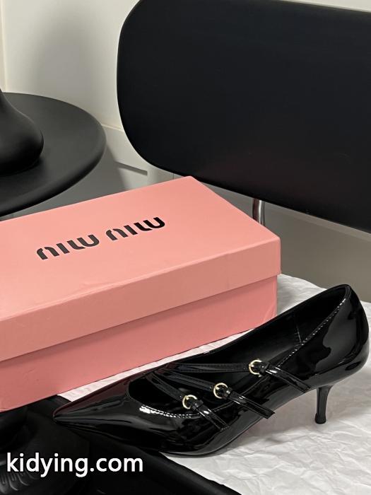 2026年夏最新作 人気いっぱい 激レア商品&nbsp;&nbsp;&nbsp;&nbsp;パンプスブランド 品 スーパー コピーMiuMiu._0_3