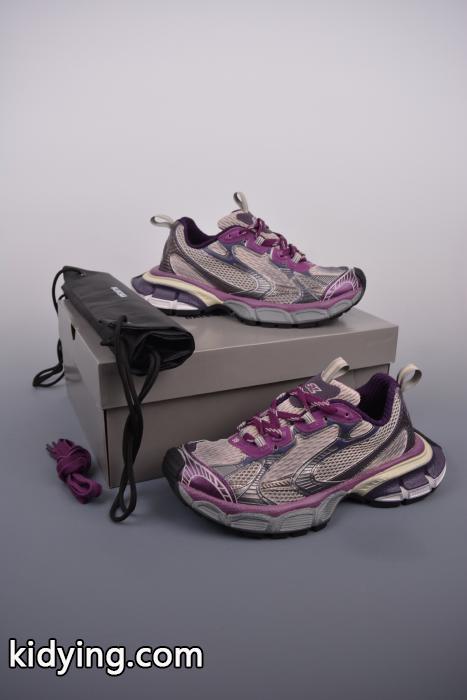 カジュアルを一歩大人に 在庫一掃セール 雑誌掲載アイテム コピー 商品 ブランドスニーカーBalenciaga._0_4