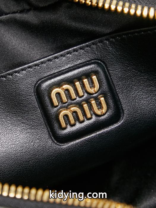 MiuMiu流行の最前線 関税送料込 2026年春限定 永遠の定番&nbsp;&nbsp;&nbsp;&nbsp;ブランド スーパー コピー 店舗.._0_2