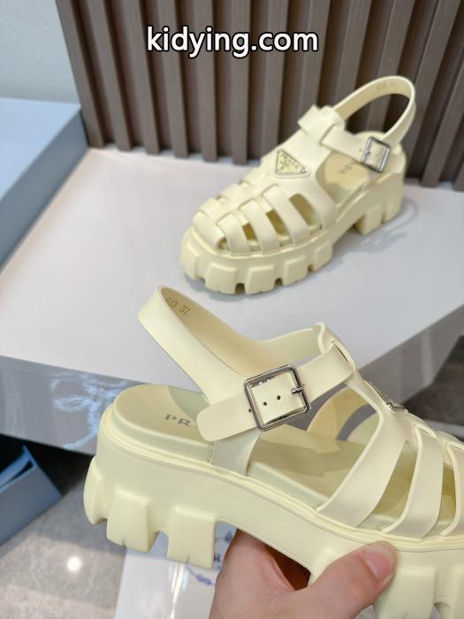 定番人気のモデル 人気商品2026 エレガントな大人顔ブランド フェイクPRADA&nbsp;サンダル._0_5