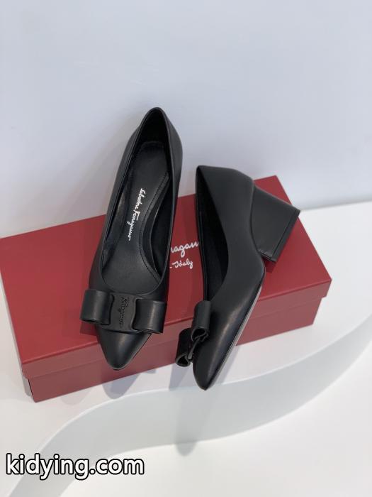 FERRAGAMOサンダルブランド フェイク爆買い低価 着まわし力抜群 立ち上げより入荷!.._0_3