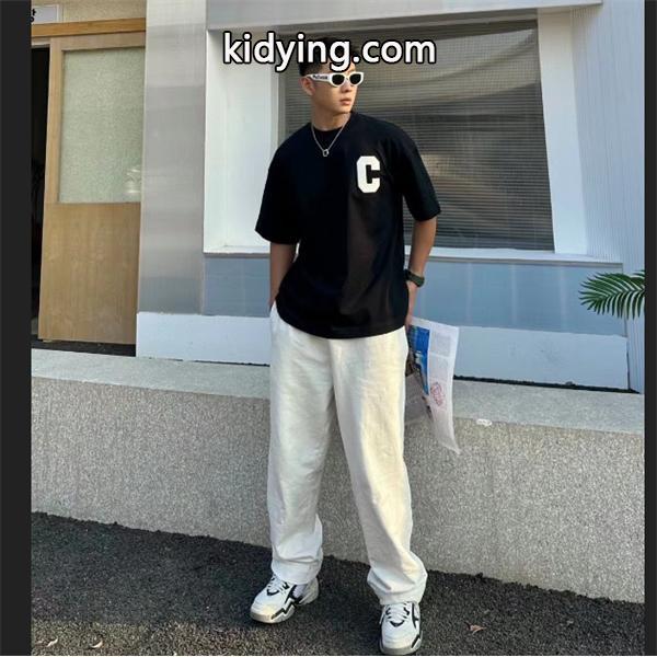 春夏のトレンドアイテム 風通しのよい CELINE セリーヌ スーパーコピー Tシャツ/ティーシャツ_半袖Tシャツ_ブランド激安通販 専門店-0