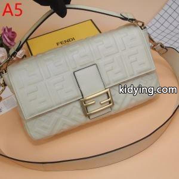 フェンディ FENDI 斜め掛けバッグ 多色可選 2019年秋冬最新のトレンド 今年の秋冬のトレンドも意識_フェンディ FENDI_ブランド コピー 激安(日本最大級)-4