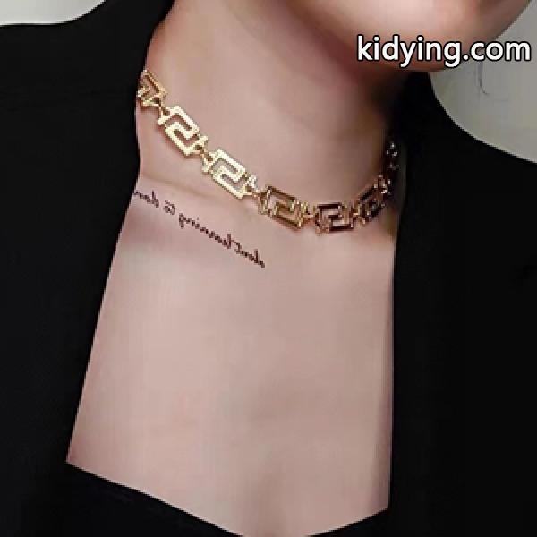 VERSACE ヴェルサーチ スーパーコピー ネックレス 風合いのあるゴールド 多くのセレブも愛用する新作-0