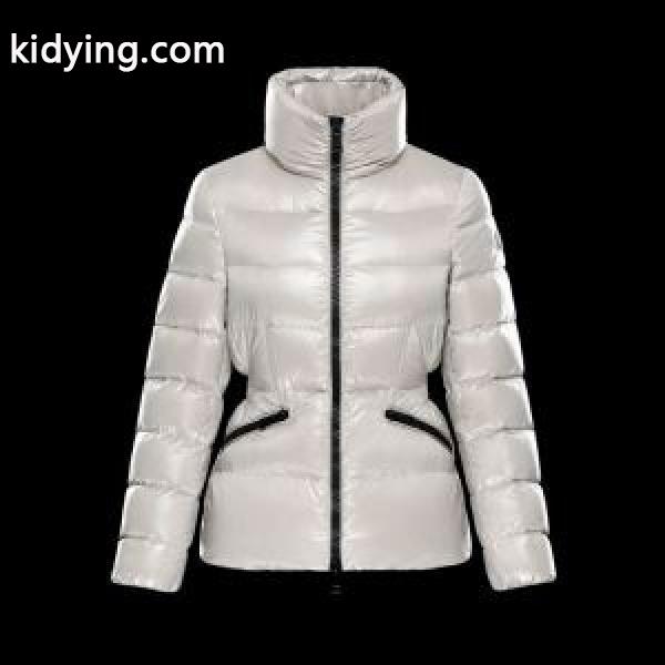 2017秋冬肌触り柔らかく MONCLER モンクレール ダウンジャケット厳しい寒さに耐える_女性用ダウンジャケット_モンクレール特集_スーパーコピーブランド激安通販 専門店-0