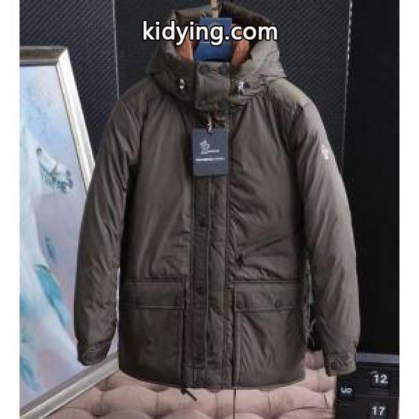 冬コーデの名脇役 MONCLER モンクレール 軽くて着心地も抜群 ダウンジャケット メンズ 2色可選 2019?2020秋冬流行色紹介_モンクレール MONCLER_ブランド コピー 激安(日本最大級)-0
