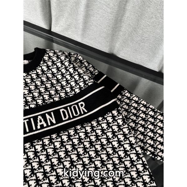☆ディオールセーターコピー☆2025人気DIOR Oblique新作最新秋冬トレンド着こなし-2