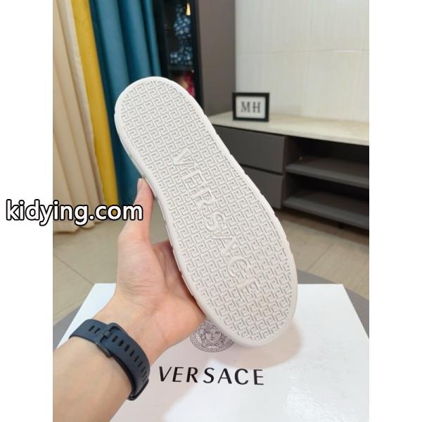 お色味たくさん 大人で素敵 2色可選 ヴェルサーチスニーカーコピーVERSACE ブランド コピー 激安(日本最大級)-0