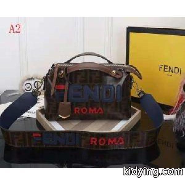 今季注目 2色可選 数量限定特売品 フェンディ今季流行り FENDI ショルダーバッグ 軽く耐久性のある_フェンディ FENDI_ブランド コピー 激安(日本最大級)-1