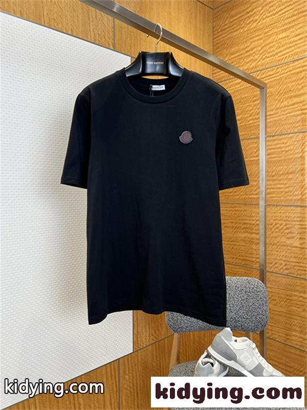 ホワイト ブラック 半袖Tシャツ MONCLER モンクレール コピー 胸元ロゴワッペン クルーネック 無地調 シンプルカジュアルトップス-4