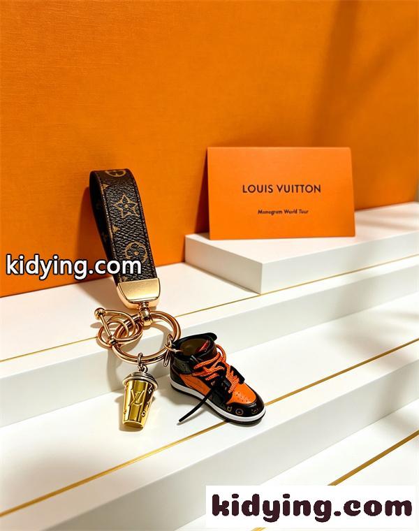 26SS新作登場ルイビトンキーホルダーコピーAnger Forestシリーズ人気LOUIS VUITTON-3
