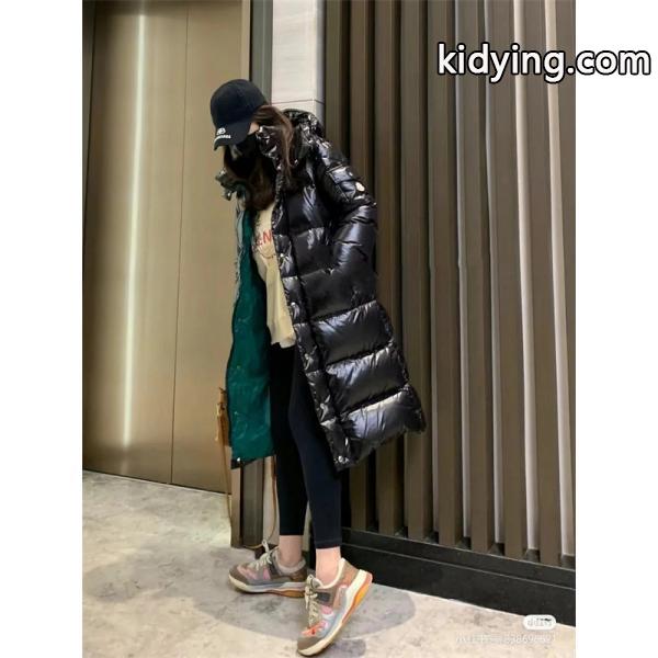 温か素材 ブラック ロング ダウンコート ボリューム MONCLER モンクレール コピー-6