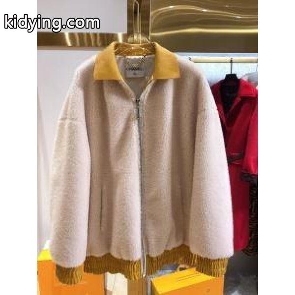 ハーフコート 着回し力の高いが魅力 秋冬コーデを鮮やかに彩る 秋冬トレンドを取り入れたコーデを楽しむ_ _ブランド コピー 激安(日本最大級)-0