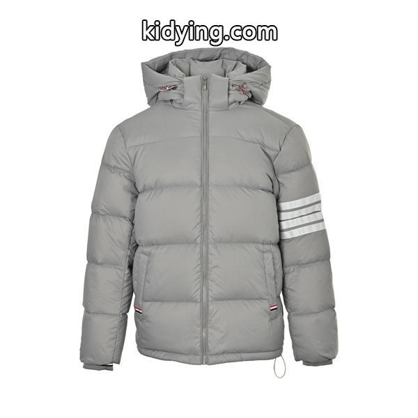 2025秋冬の必需品&トムブラウンダウンジャケットコピー❤THOM BROWNE ふんわりまとって暖かお洒落 激安(日本最大級)-0