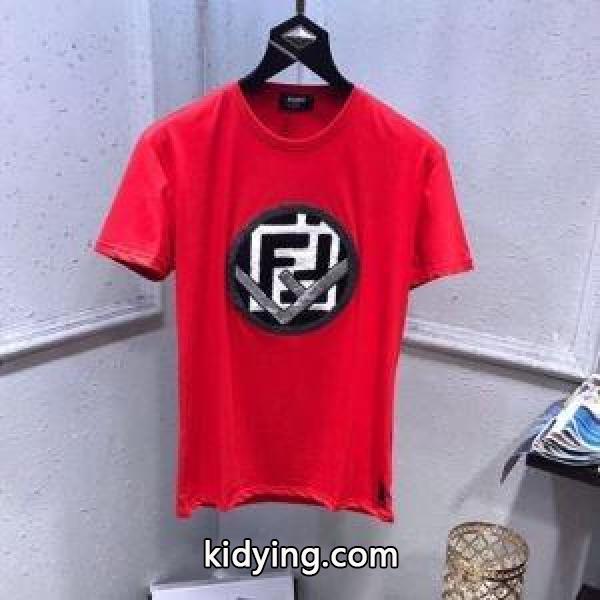 半袖Tシャツ 気になるアイテム人気フェンディ 【2019年春夏】人気ブランドの最新 FENDI 強くおすすめしたい 3色可選 春夏新作も続々登場!_フェンディ FENDI_ブランド コピー 激安(日本最大級)-2