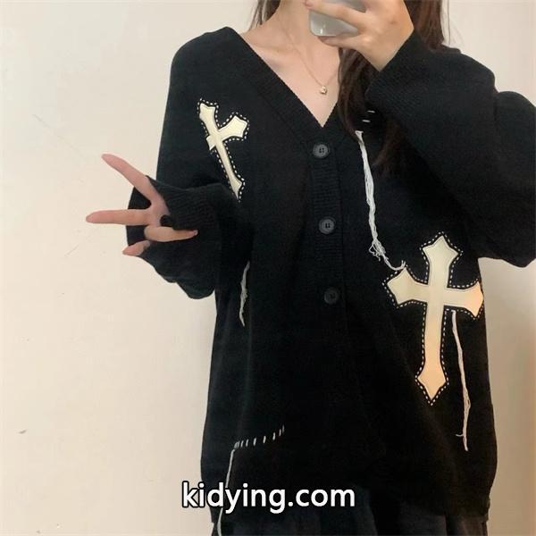 秋冬におしゃれな着こなしクロムハーツカーディガンコピー CHROME HEARTS 冬の最旬コーデに仕上げる_ブランド コピー 激安(日本最大級)-0