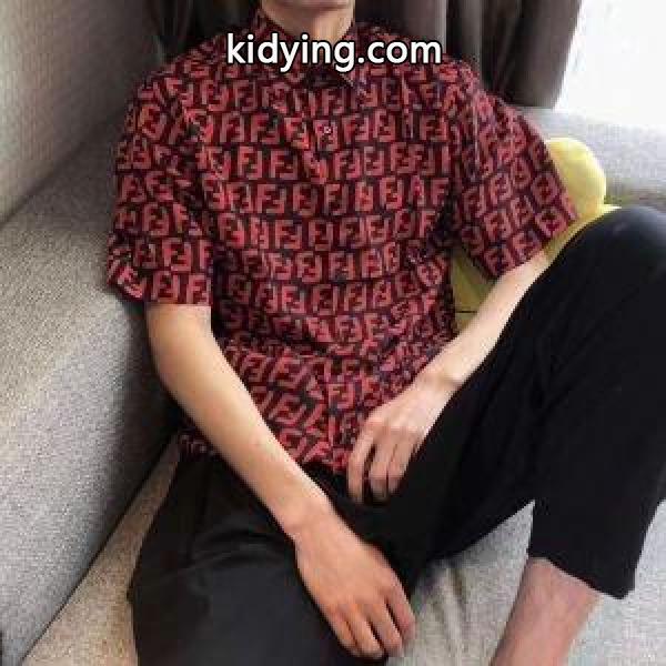 フェンディ FENDI シャツコピー春夏コレクションに見る 春夏シーズン継続トレンド新着_フェンディ FENDI_ブランド コピー 激安(日本最大級)-1