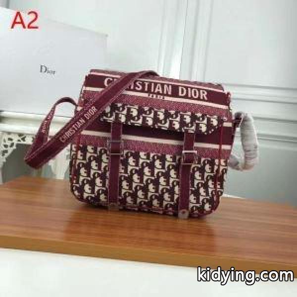 春夏で定番コレクション DIOR OBLIQUE DIORCAMP MESSENGER BAG ディオール レディース ショルダーバッグ コピー M1291VRIW_M928-1