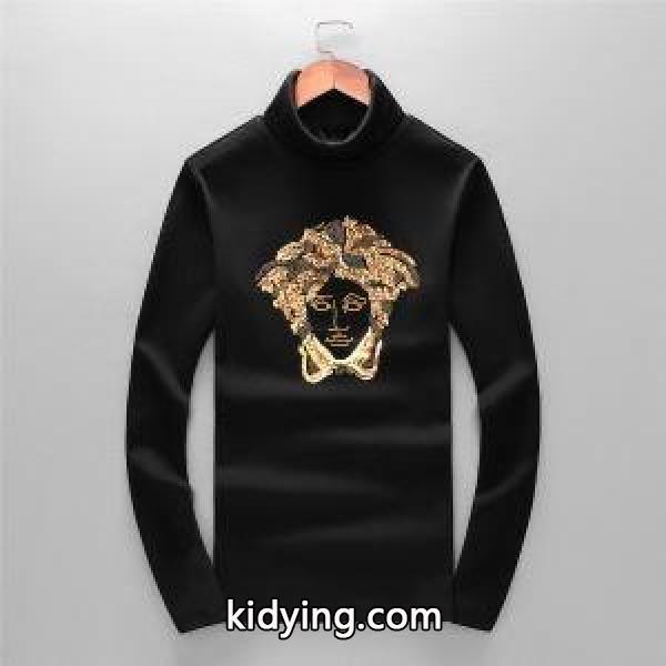 長袖Tシャツ ヴェルサーチ VERSACE 秋冬にぴったりトレンドな着こなし 2019秋冬におすすめ着こなし_ヴェルサーチ VERSACE_ブランド コピー 激安(日本最大級)-0