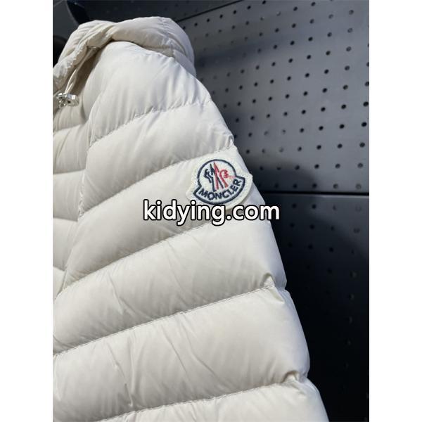 MONCLER モンクレール コピー 入手困難 2026新作必須 ダウンコート 高級感 保温性-4