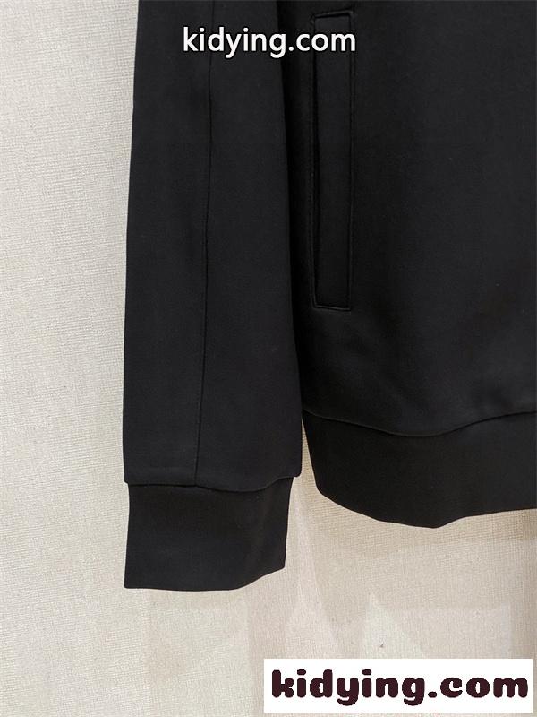 完売続出!注目アイテム メンズ MONCLER モンクレール スーパーコピー セットアップ 上下セット スポーツ-6