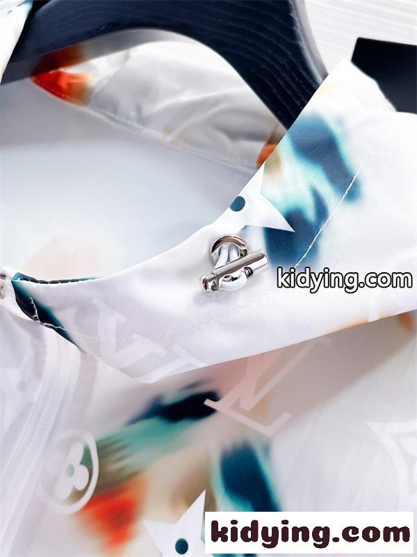 ルイヴィトン 偽物 セットアップ LOUIS VUITTON マルチカラー柄 紫外線対策 軽量 速乾 ビーチ 海水浴-8