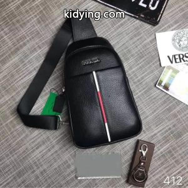 プラダ PRADA 2018人気の主流アイテム 大流行中 斜め掛けバッグ １着は持つべき_プラダ メンズバッグ_バッグ メンズ_スーパーコピーブランド激安通販 専門店-0