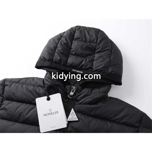 Moncler 軽量保温カーキ 軽量デザイン ハードルーフ付き モンクレール 偽物 ライトダウンジャケット-1