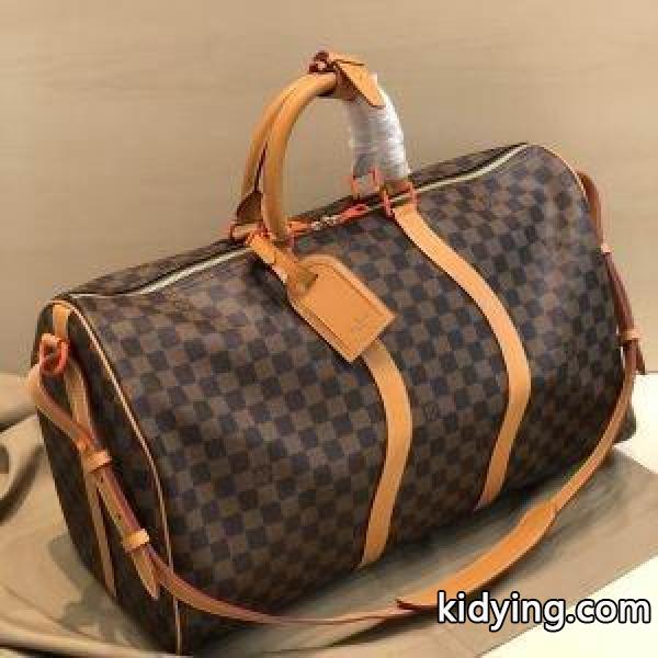 今の季節にぴったり ルイ ヴィトン LOUIS VUITTON 春夏の着こなしにぴったり スーツケース_ルイ ヴィトン LOUIS VUITTON_ブランド コピー 激安(日本最大級)-0