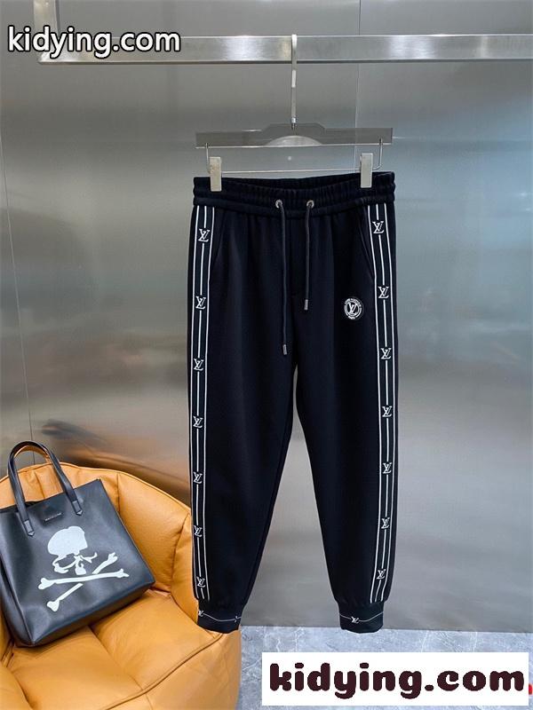 100％品質保証遊び心たっぷり秋冬コーデ LOUIS VUITTON ルイ ヴィトン_ 上下セットコピー 激安(日本最大級)-4