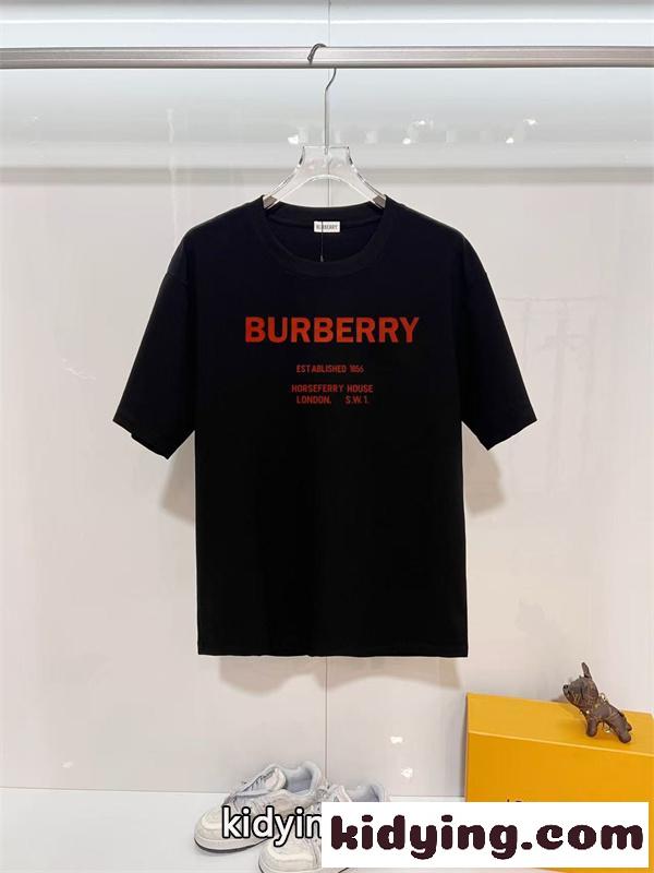 ホースフェリーロゴ レッドレタリング クルーネック 直感映え 2026 BURBERRY バーバリー コピー 半袖Tシャツ-2