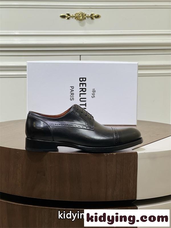 高級 本革 レースアップ ドレスシューズ Berluti ブラック 内羽根 ビジネス ベルルッティ コピー-5