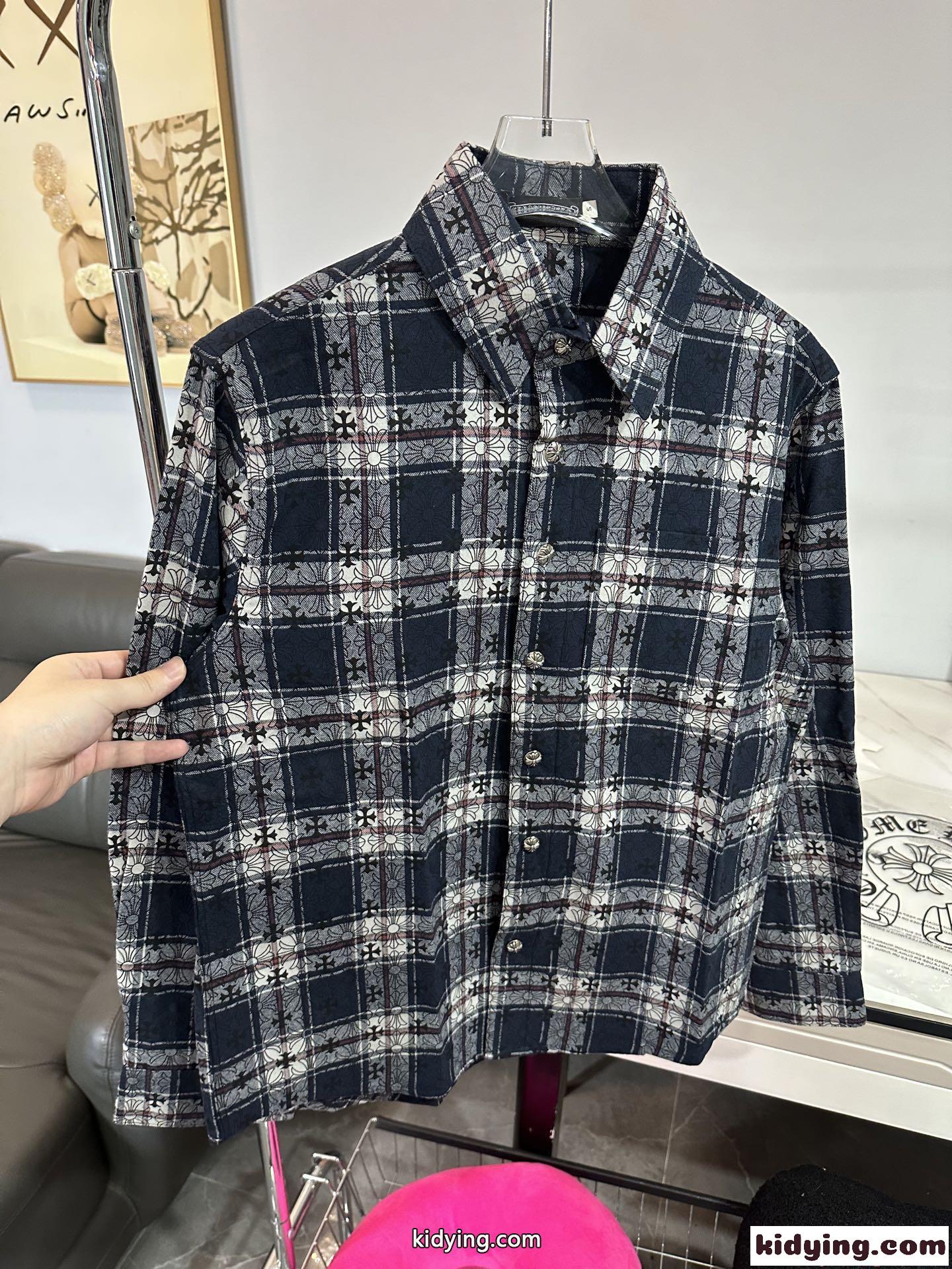 クロムハーツ コピー Tシャツ クロスモチーフ総柄 ジャカードチェック 柔らかコットン素材 ディテール重視 高級感モデルChrome Hearts-1