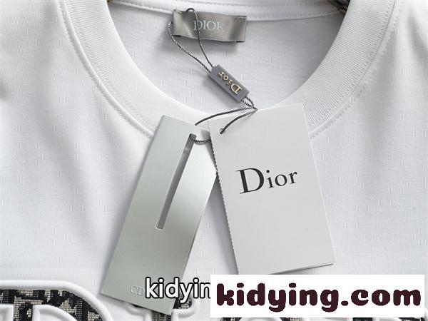 話題沸騰 ブラック 高級感演出 モードカジュアル 半袖Tシャツ DIOR ディオール コピー-3