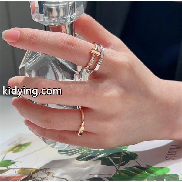 リング/指輪 秋冬にきちんと感も漂うはスタイリング ティファニー 今回の秋冬に欲しいスタイル Tiffany&Co 秋冬にぴったりトレンドな着こなしブランド コピー 激安(日本最大級)-0
