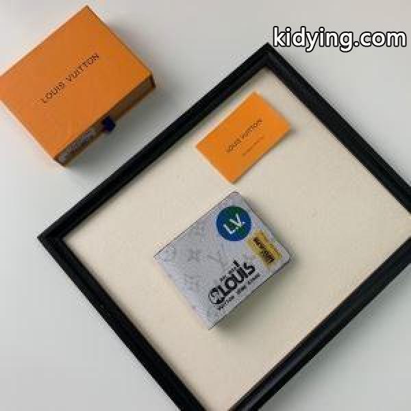 ルイヴィトン louis vuitton メンズ カードケース コピー ファッション 軽量 大人気 ブラウン ホワイト 最安値 M67821-1