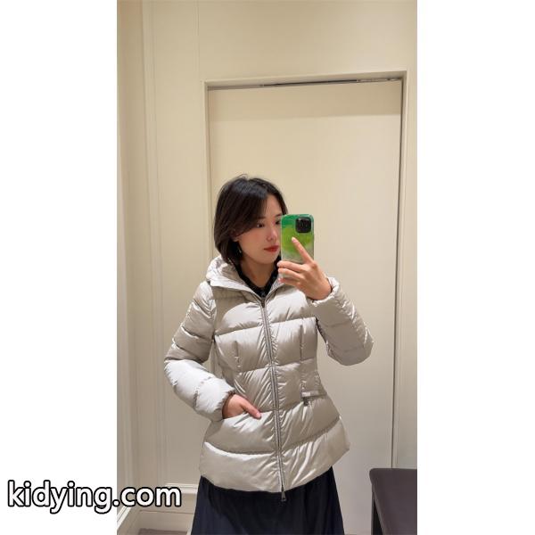 お洒落 ブラック ショート ダウンジャケット 冬コーデ MONCLER モンクレール コピー-1