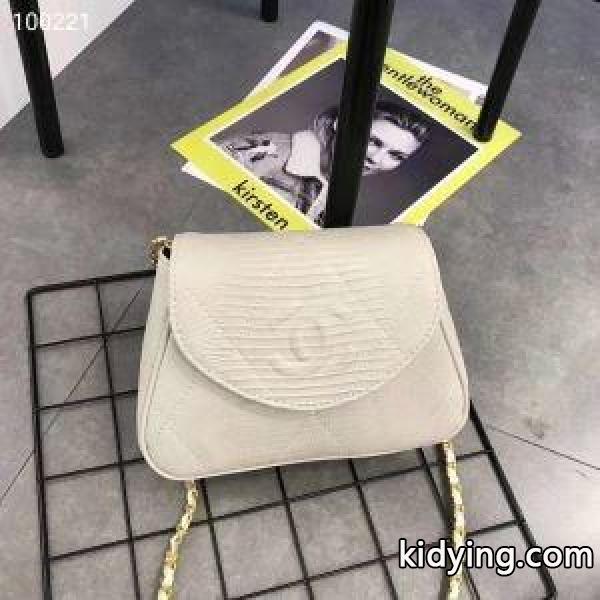 赤字超特価大人気夏らしいレディース大容量かわいいアクセントバッグブラックホワイト コピー バッグ-1