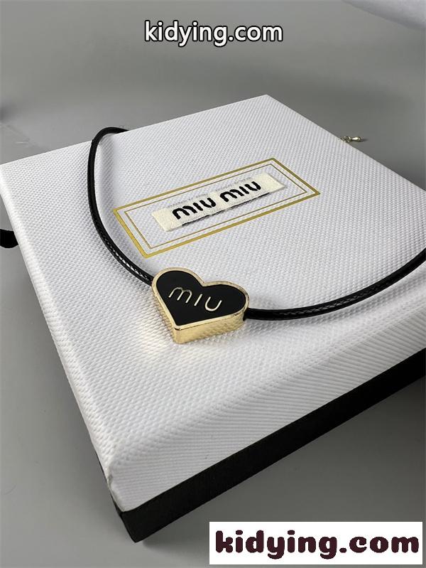 miumiuネックレスミュウミュウチョーカーコピー 2026トレンドおしゃれ新作アクセサリー-1