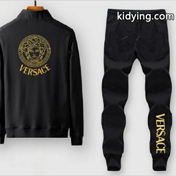 VERSACE2022新品 ヴェルサーチスーパーコピーセットアップ　裏起毛 暖かさもバッチリ 冬に気兼ねなく着られる-0