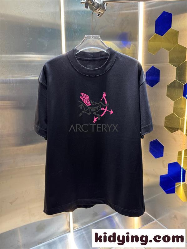 アウトドアテイスト 軽やかな着用感 モダンデザイン ARCTERYX アークテリクス コピー プリント半袖Tシャツ 人気アイテム-3